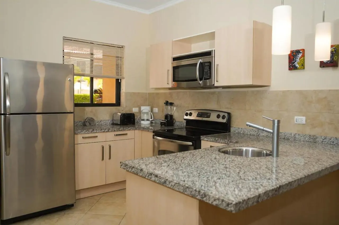Beautiful House With Private Pool In Gold Coast Villa Palm Beach Aruba