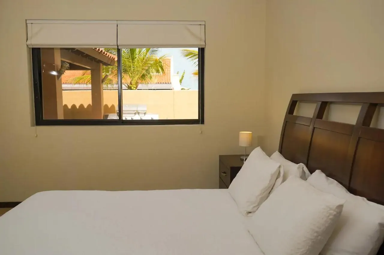 Beautiful House With Private Pool In Gold Coast Villa Palm Beach 0*,  Aruba